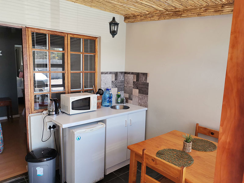 Room-6-kitchen_resize